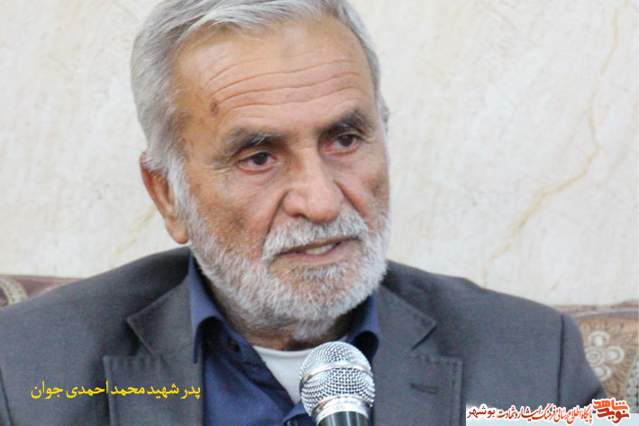 منزل شهید مدافع حرم«محمد احمدی جوان»با پرچم سرخ صاحب کربلا منور شد