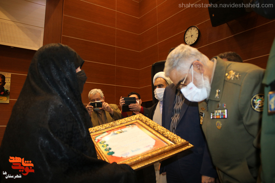 امیر پوردستان به مقام والای مادر شهید
