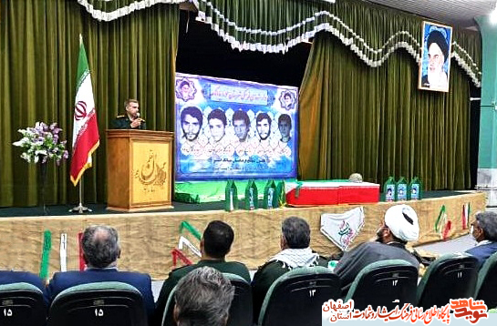 بیایید به تأسی از شهیدان در راه دفاع از دین گام برداریم
