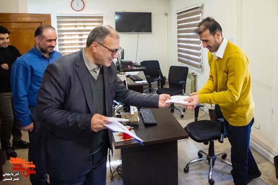 بازدید مدیرکل بنیاد آذربایجان شرقی از دفتر خبرگزاری «ایرنا» در تبریز
