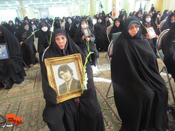 گزارش تصویری| تجلیل از مادران شهدا (۱)