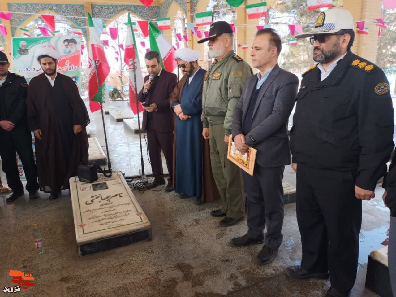 مسئولان آبیک به مقام شهید شیخ‌حسنی ادای احترام کردند