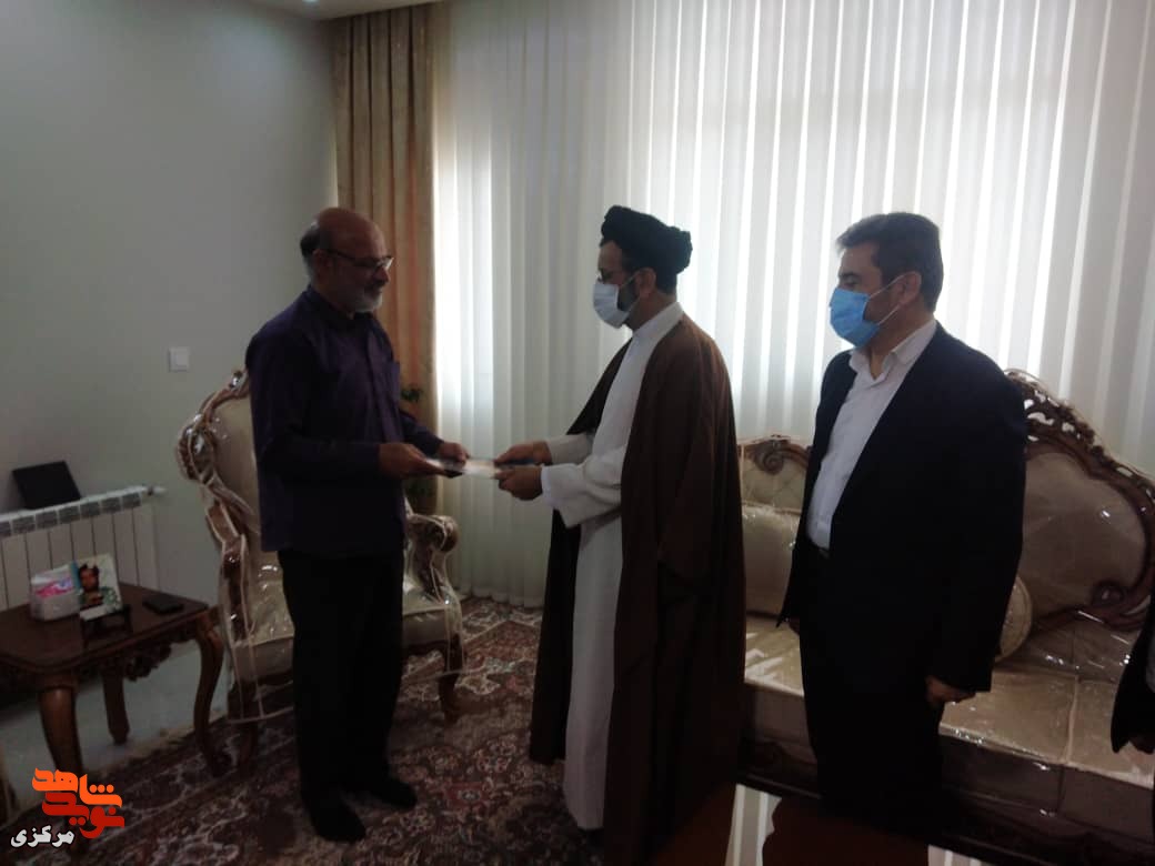 شهدا سربازان راستین ولایت بودند