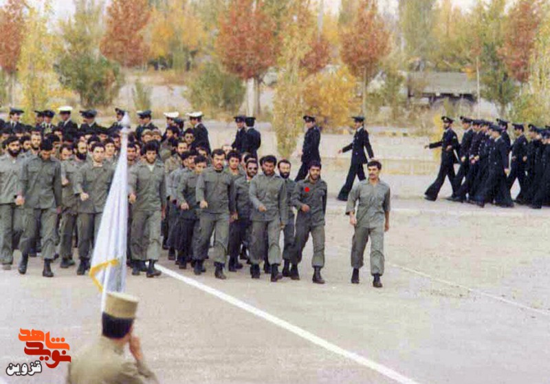 صل علی محمد (ص) یار خمینی (قدس سره) آمد!