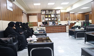 خدمت به خانواده شهدا توفیقی برای مجموعه انتظامی کشور است خدمت به خانواده شهدا توفیقی برای مجموعه انتظامی کشور است
