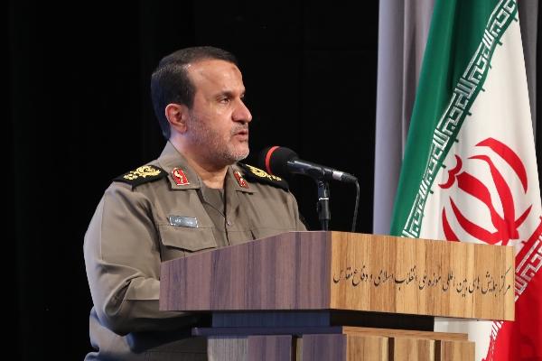 گرامیداشت دفاع مقدس؛ پاسداشت عزت، غیرت، هویت و ارزش های بزرگ ملت ایران است