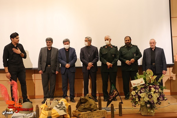 گزارش تصویری| رونمایی از کتاب «جز زیبایی ندیدم»