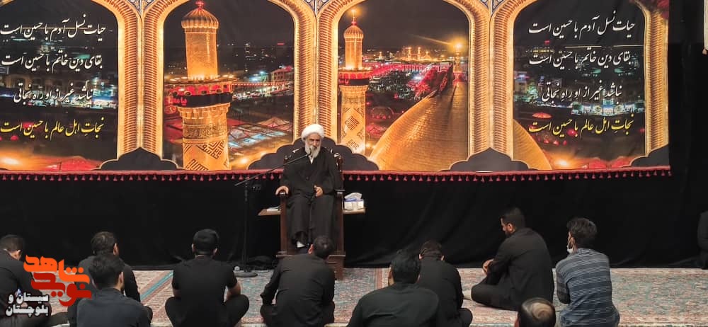 برگزاری مراسم شب پنجم محرم در گلزار شهدای زاهدان
