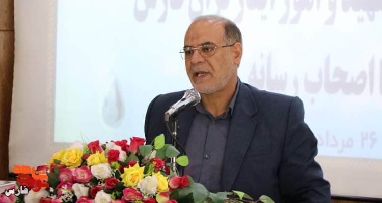 خبرنگاران افسران جبهه اطلاع رسانی هستند