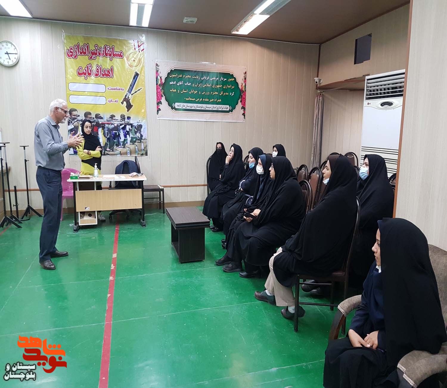 برگزاری مسابقه تیراندازی ویژه بانوان شاهد و ایثارگر در شهرستان زاهدان