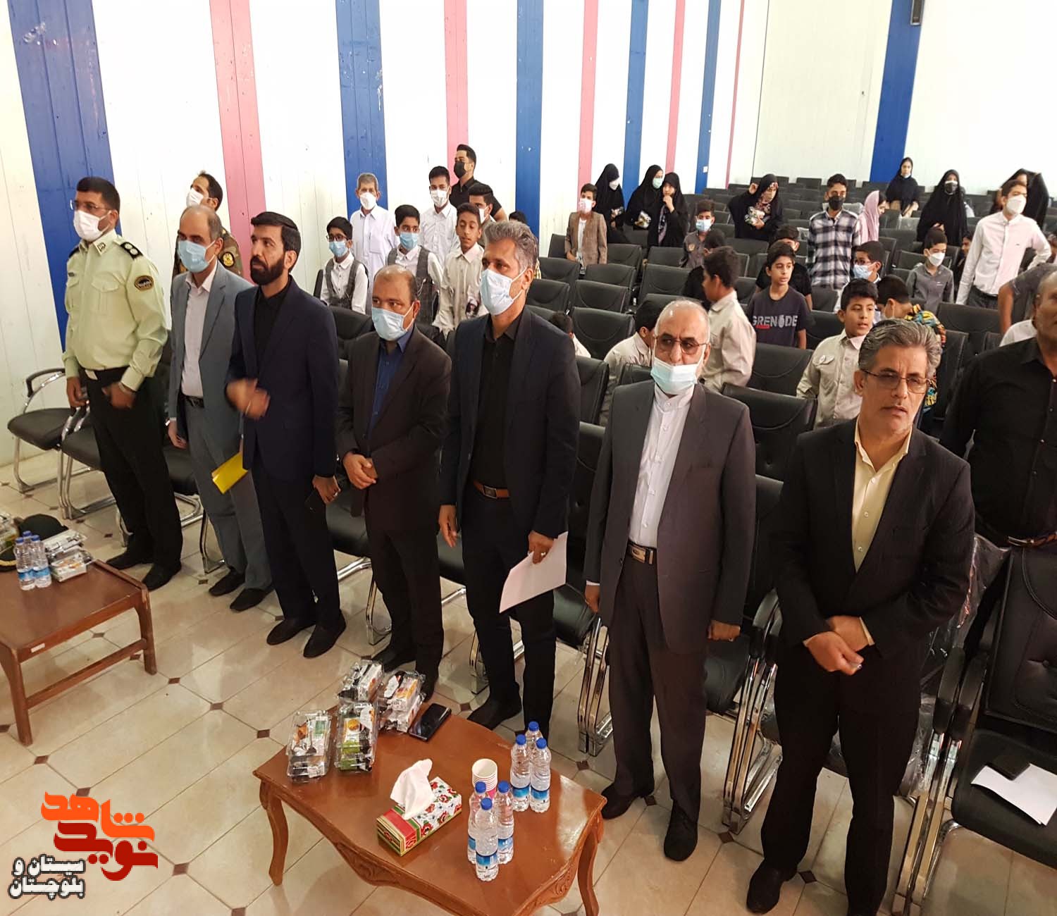 مراسم تجلیل از دانش آموزان ممتاز شاهد و ایثارگر در شهرستان زاهدان برگزار شد