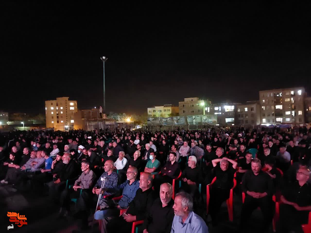 آیین رونمایی از کتاب «فرمانده ۱۷ ساله» برگزار شد.