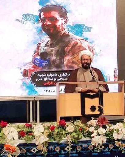 ششمین یادواره خبرنگار شهید مدافع حرم حاج محسن خزایی در تالار فردوسی دانشگاه سیستان و بلوچستان در زاهدان برگزار شد.