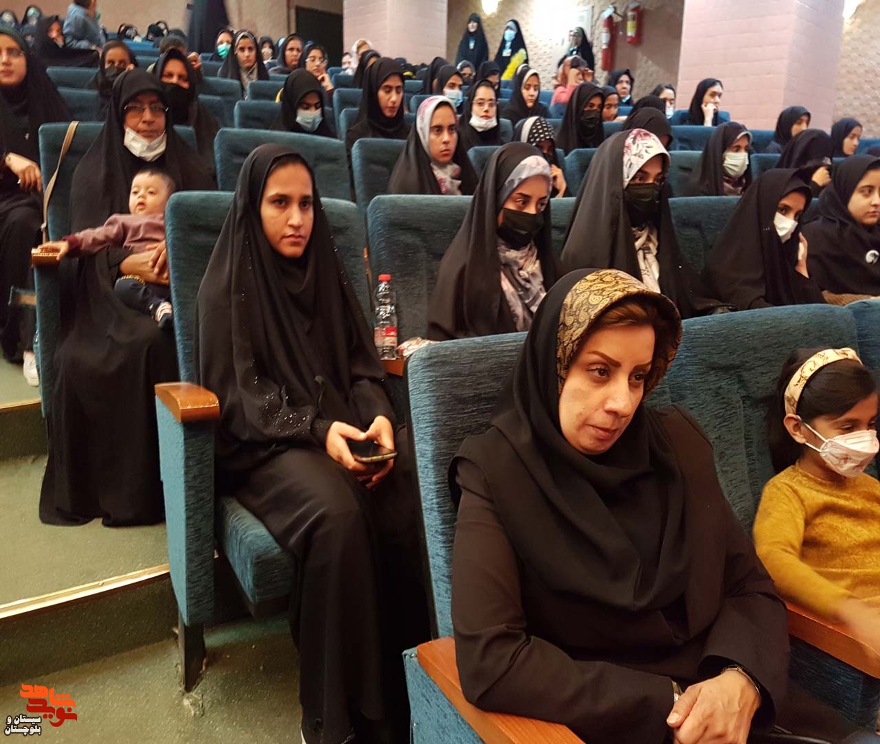 ششمین یادواره خبرنگار شهید مدافع حرم حاج محسن خزایی در تالار فردوسی دانشگاه سیستان و بلوچستان در زاهدان برگزار شد.