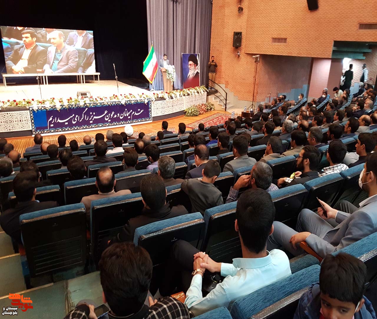 ششمین یادواره خبرنگار شهید مدافع حرم حاج محسن خزایی در تالار فردوسی دانشگاه سیستان و بلوچستان در زاهدان برگزار شد.