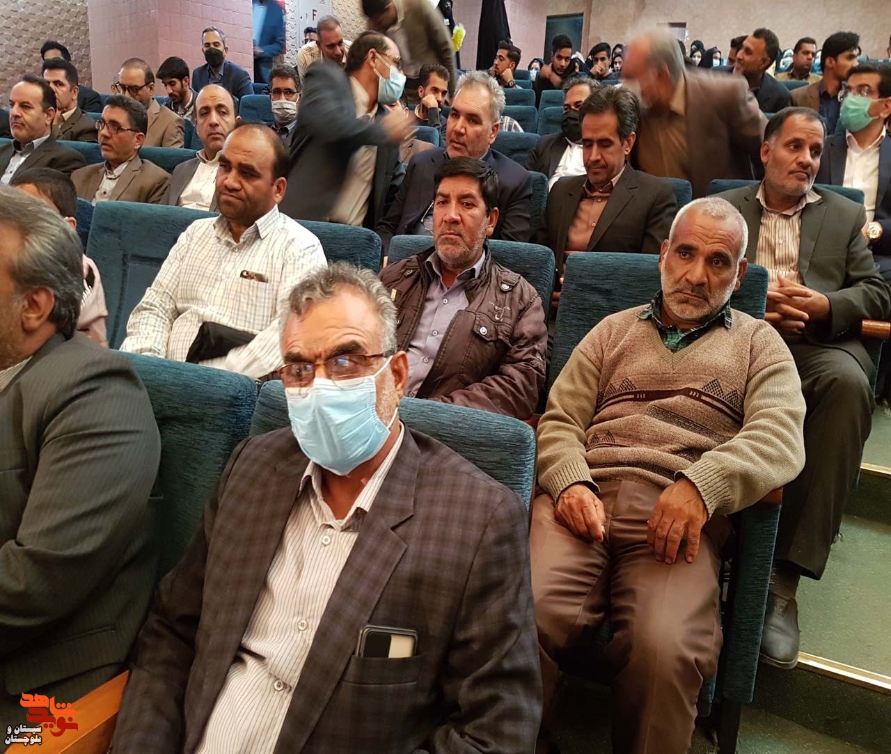 ششمین یادواره خبرنگار شهید مدافع حرم حاج محسن خزایی در تالار فردوسی دانشگاه سیستان و بلوچستان در زاهدان برگزار شد.