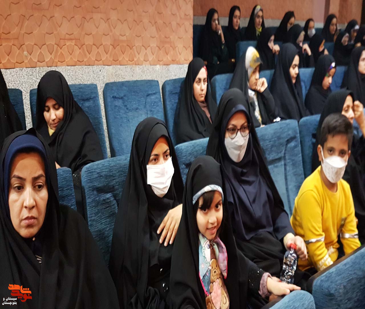 ششمین یادواره خبرنگار شهید مدافع حرم حاج محسن خزایی در تالار فردوسی دانشگاه سیستان و بلوچستان در زاهدان برگزار شد.