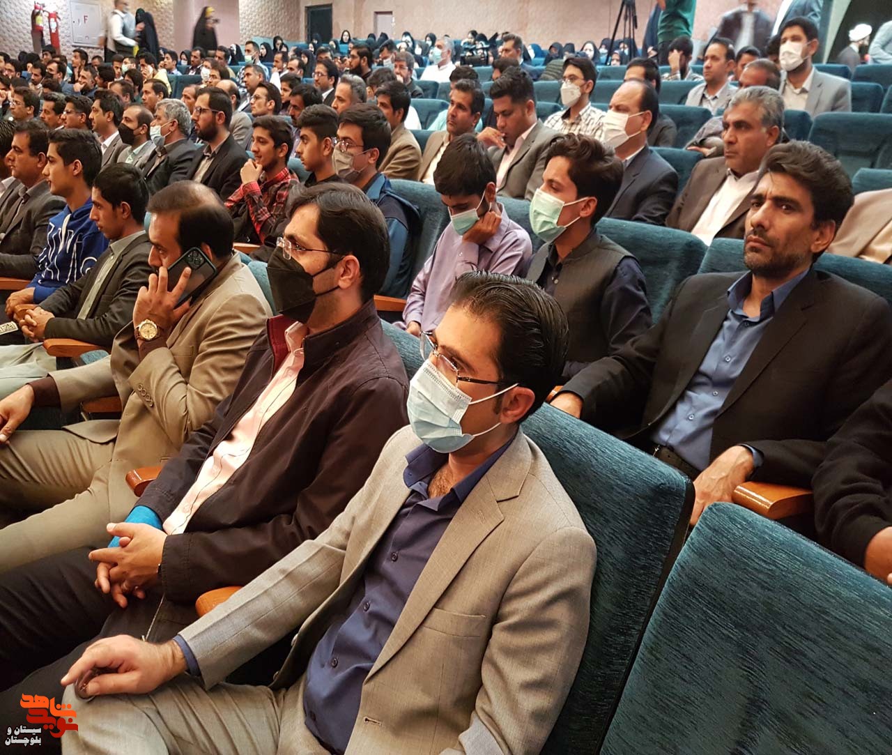 ششمین یادواره خبرنگار شهید مدافع حرم حاج محسن خزایی در تالار فردوسی دانشگاه سیستان و بلوچستان در زاهدان برگزار شد.
