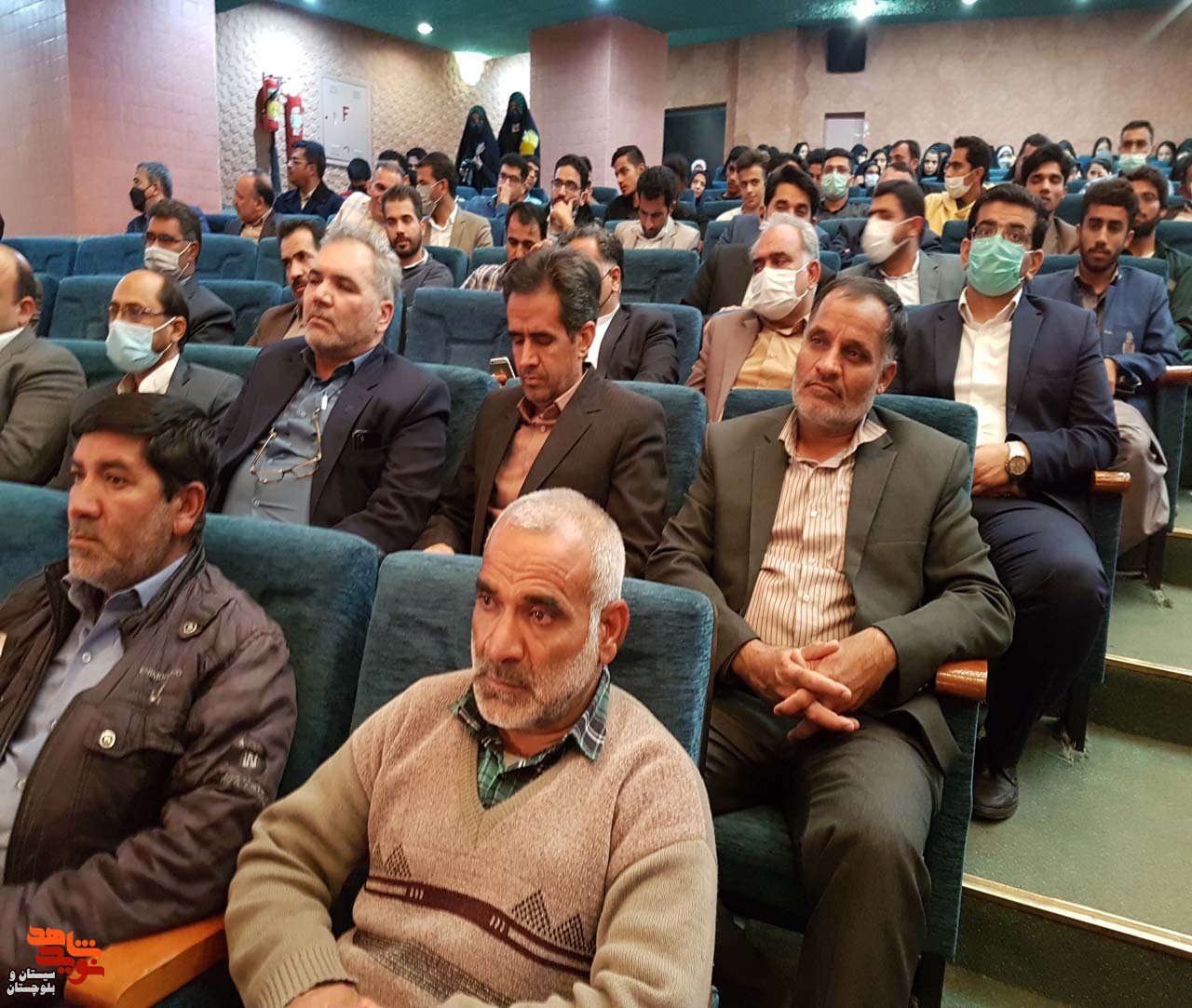 ششمین یادواره خبرنگار شهید مدافع حرم حاج محسن خزایی در تالار فردوسی دانشگاه سیستان و بلوچستان در زاهدان برگزار شد.