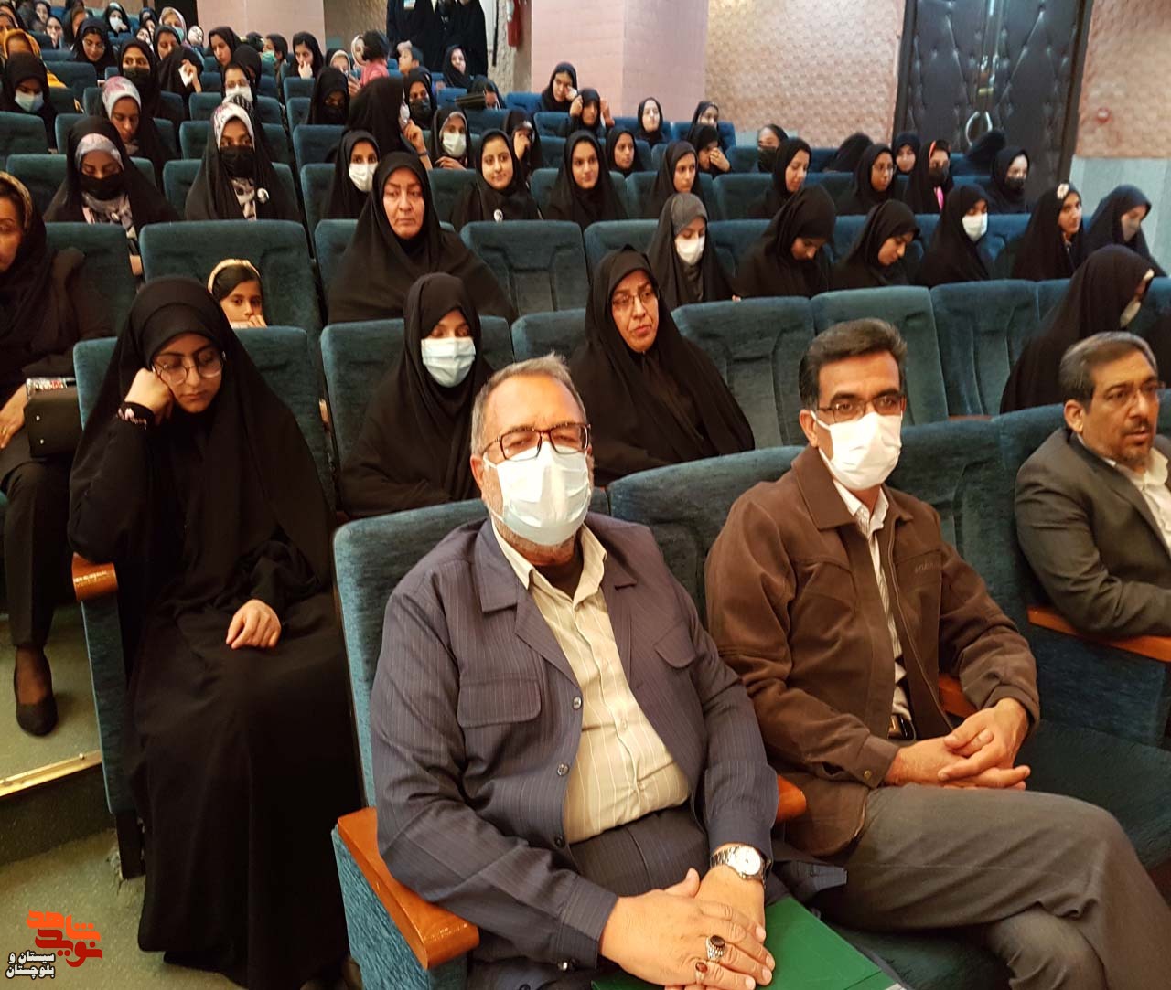 ششمین یادواره خبرنگار شهید مدافع حرم حاج محسن خزایی در تالار فردوسی دانشگاه سیستان و بلوچستان در زاهدان برگزار شد.