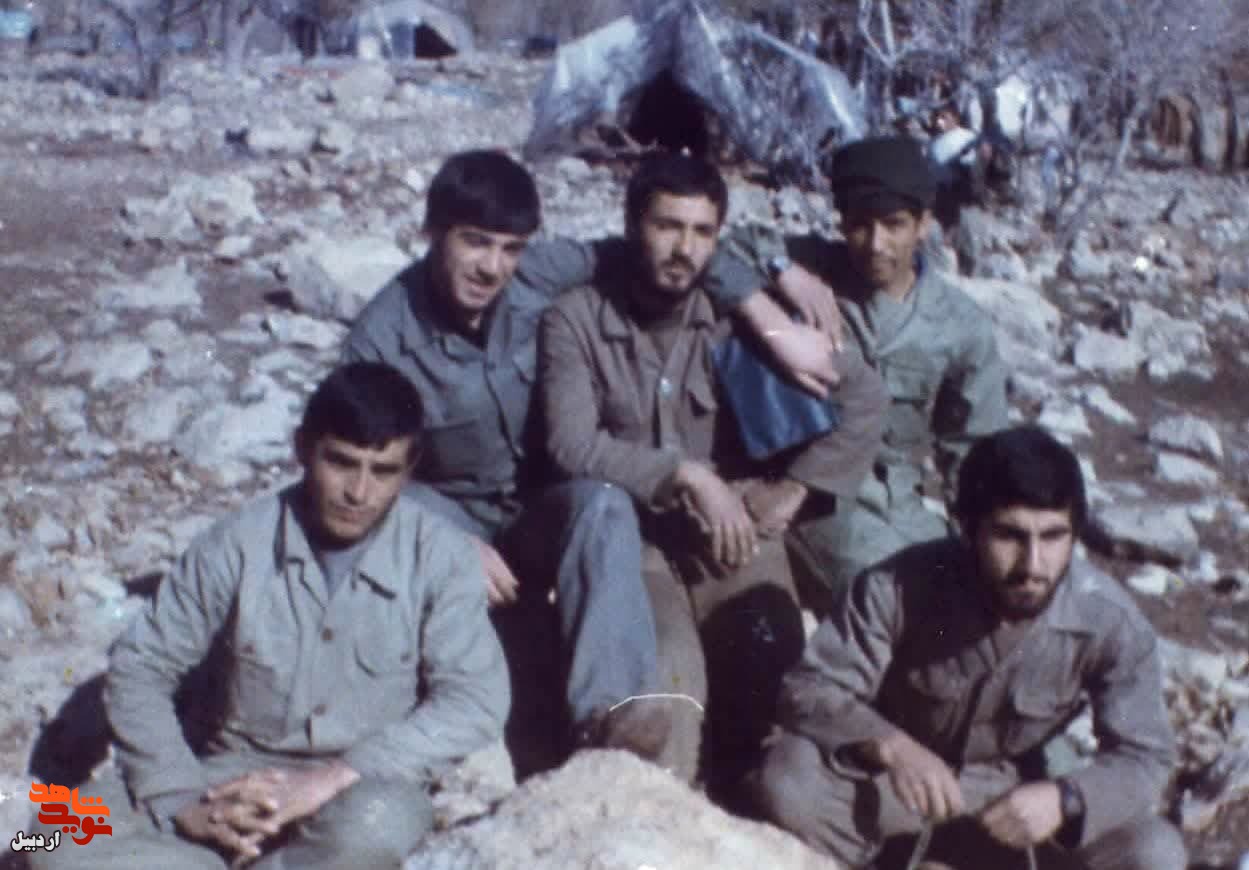 تصاویر به جا مانده از شهید «همت احمدی»