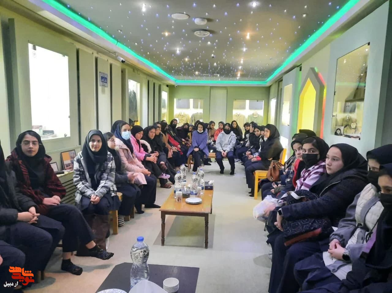 بازدید دانش‌آموزان پایه متوسطه شهید یعقوبی از موزه شهدای اردبیل+عکس