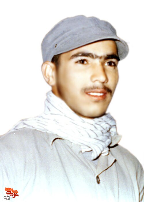 بی
