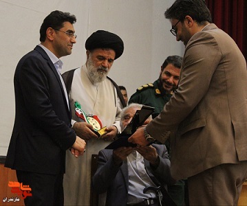 گزارش تصویری/ مراسم تجلیل از جانبازان و خانواده شهدا در شهرستان گلوگاه