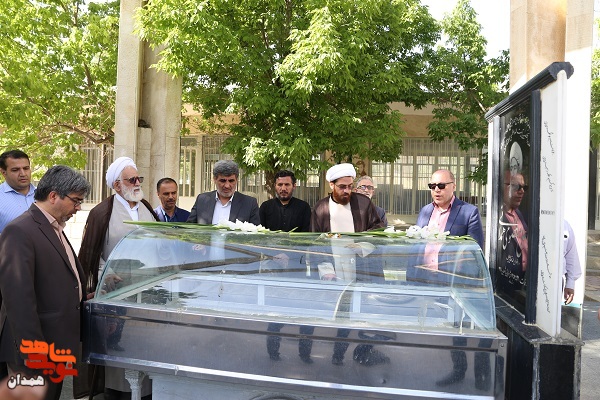 گزارش تصویری| گلزار شهدای همدان عطرافشانی شد