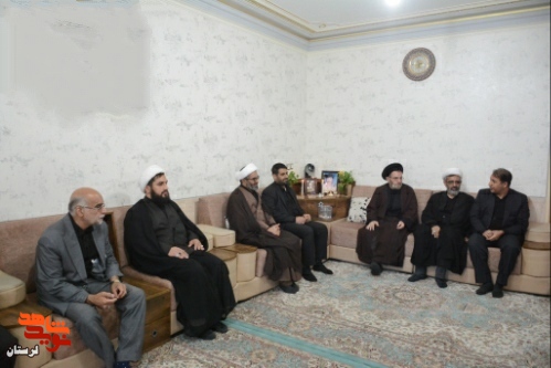 گزارش تصویری/دیدار مسئولین استان با خانواده شهدا در روز شهادت حضرت علی «ع»