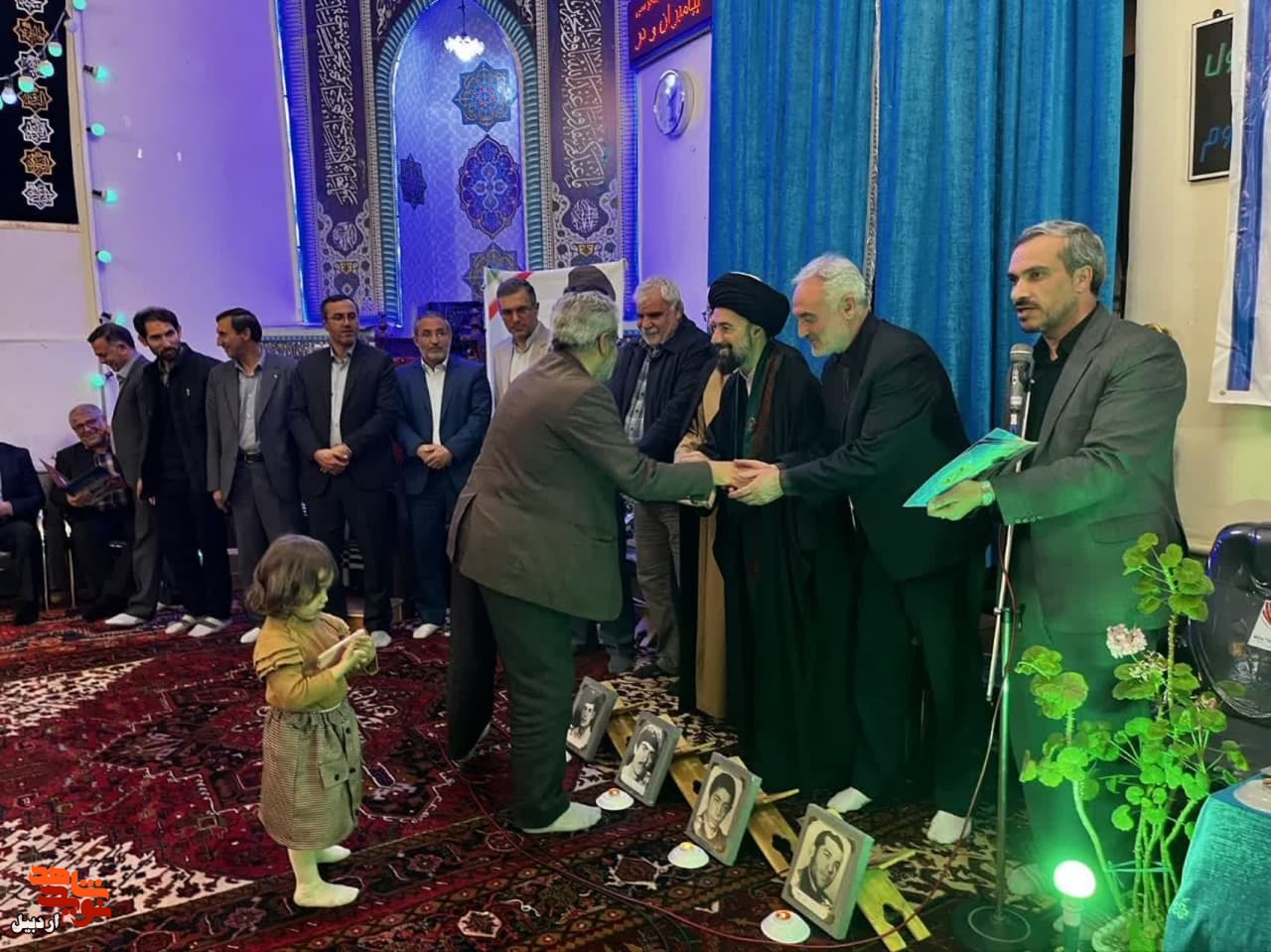 کرسی تلاوت قرآن با عنوان«گلشن وحی» در اردبیل+ عکس
