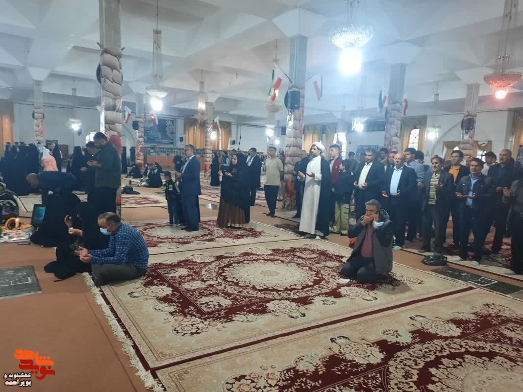 گزارش تصویری /مراسم سال نو با شهدا در گلزار های مطهر استان کهگیلویه و بویراحمد
