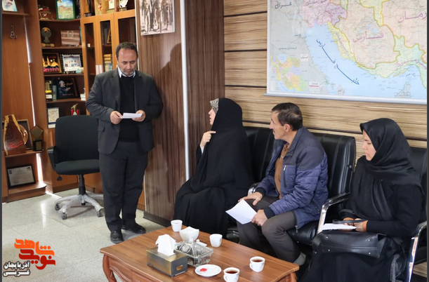 دیدار چهره به چهره سرپرست بنیاد آذربایجان غربی با خانواده های شهدا و ایثارگر دیدار چهره به چهره سرپرست بنیاد آذربایجان غربی با خانواده های شهدا و ایثارگر