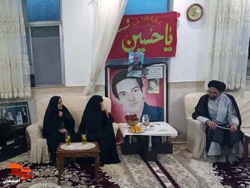 یز