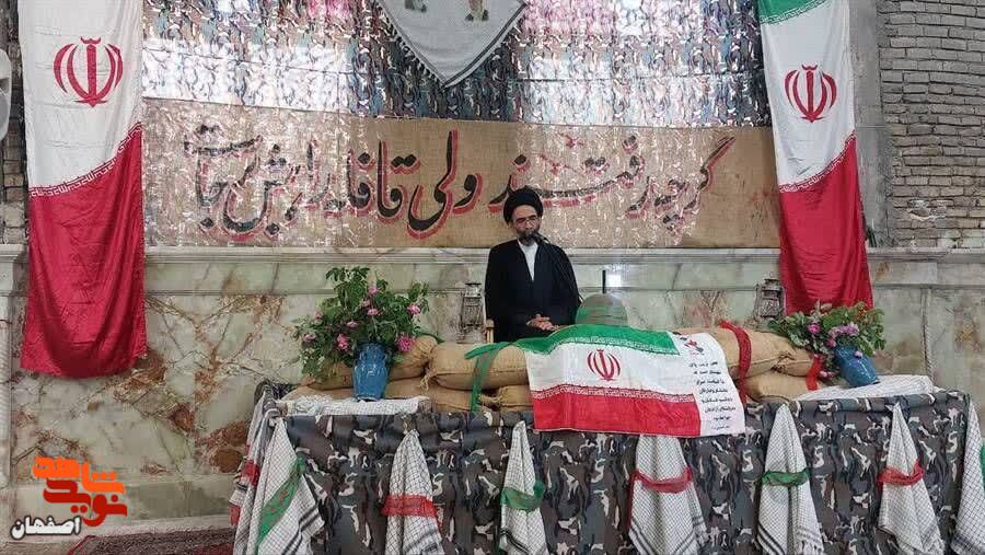 از برکت قیام پانزده خرداد، شاهد صدور فرهنگ انقلاب به دنیا هستیم