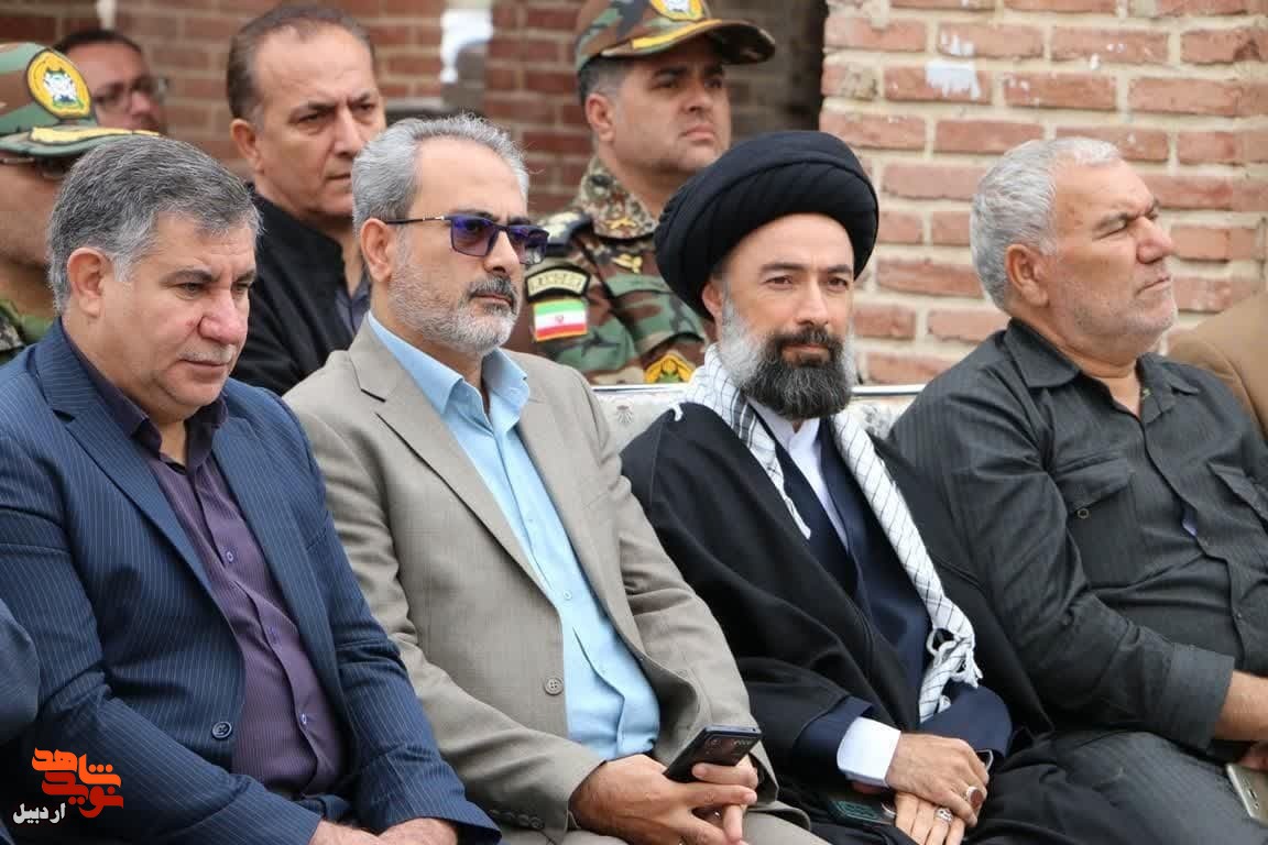 آیین میهمانی لاله‌ها و گلباران گلزار مطهر شهدا در استان اردبیل+ عکس