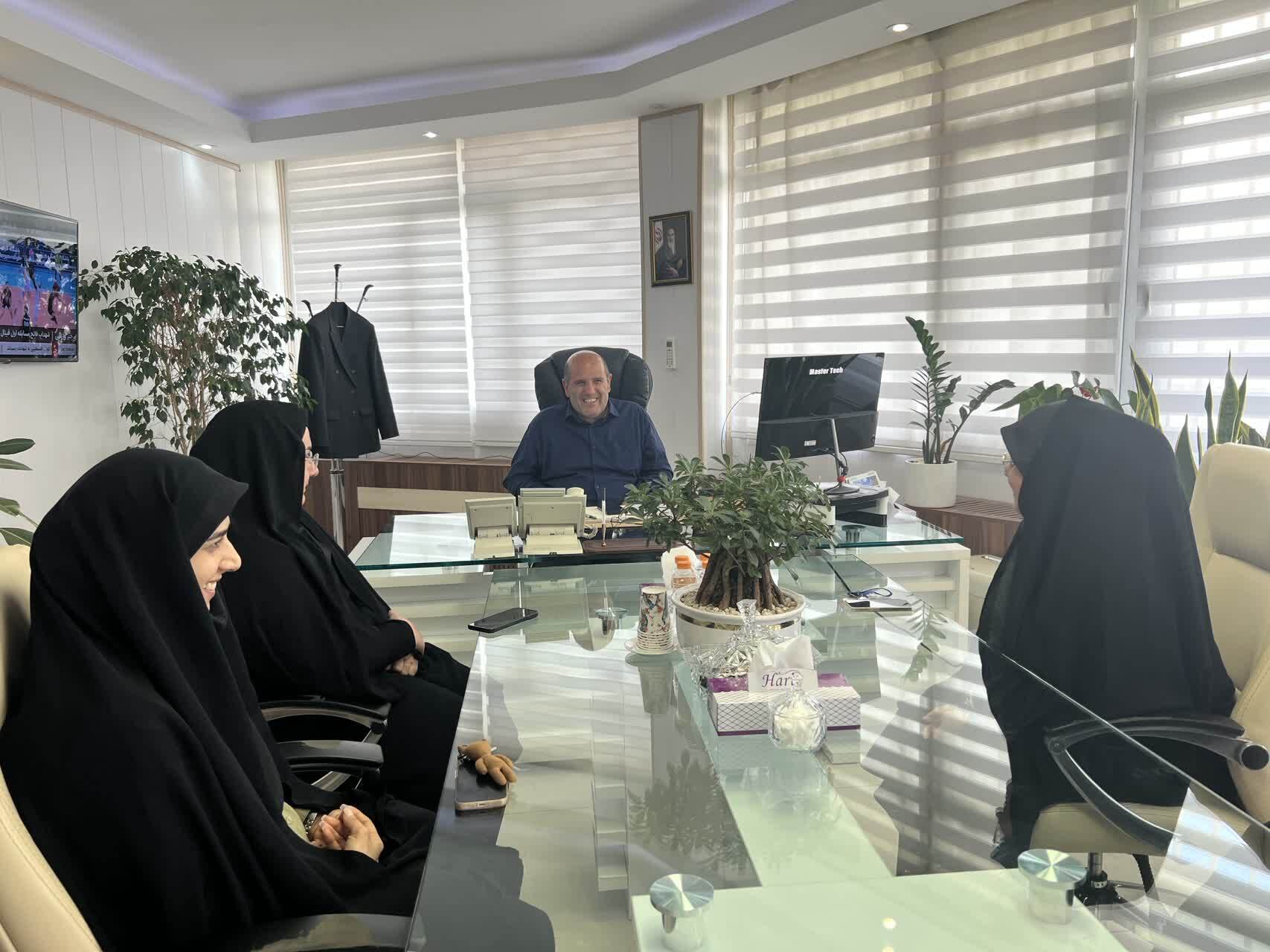 دیدارمدیرکل بنیادشهیدتهران بزرگ با پرسنل معاونت تعاون اداره کل تهران بزرگ