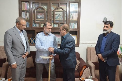 دیدار مدیرکل بنیاد شهید با ایثارگران پلدختر