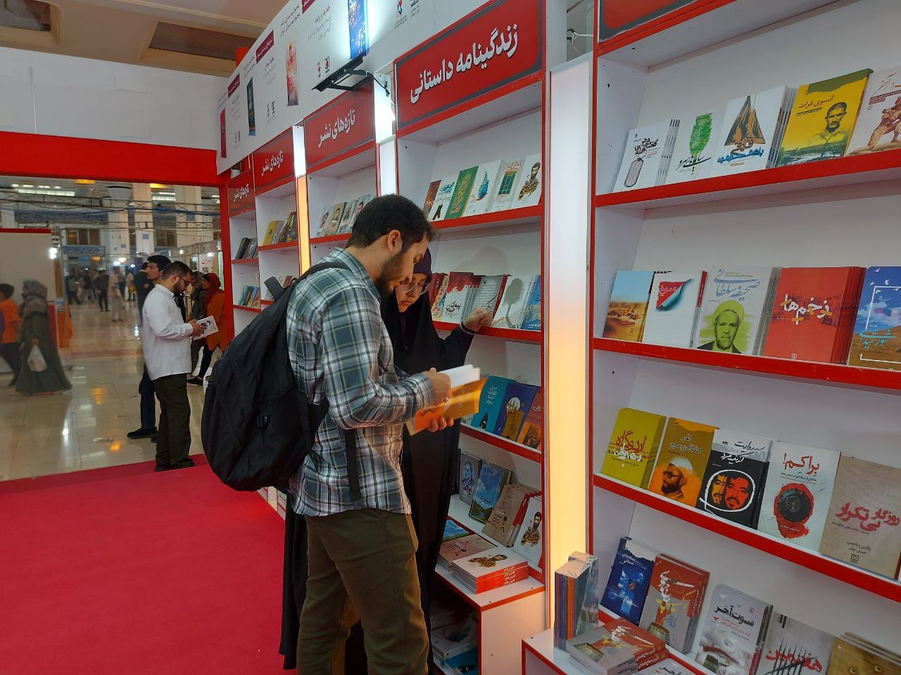 گزارش تصویری/غرفه نشر شاهد در چهارمین روز از نمایشگاه کتاب تهران