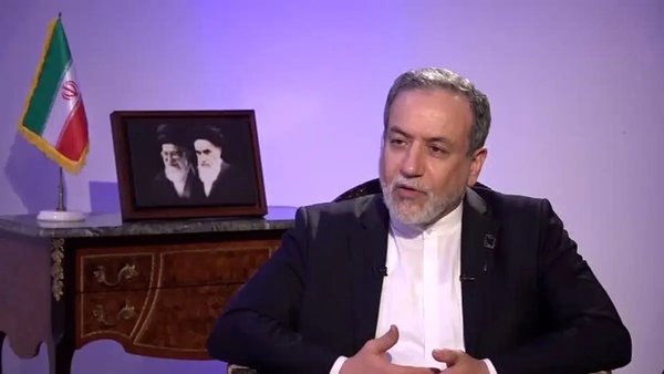 عراقچی: به شهیدان‌مان افتخار می‌کنیم/برای هر شهید، صد نفر آماده‌اند تا جای او را بگیرند