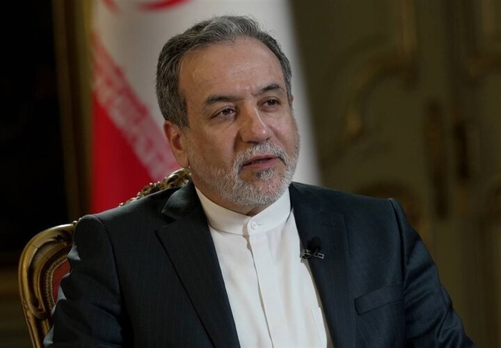 دل‌نوشته عراقچی پس از دیدار با خانواده شهید سلامی