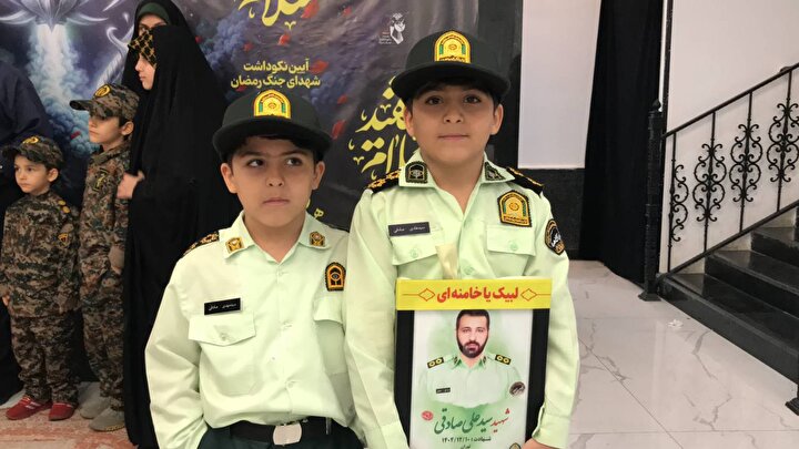 ویدئو/ حال و هوای فرزند شهید سید علی صادقی چهار ماه پس از شهادت پدر