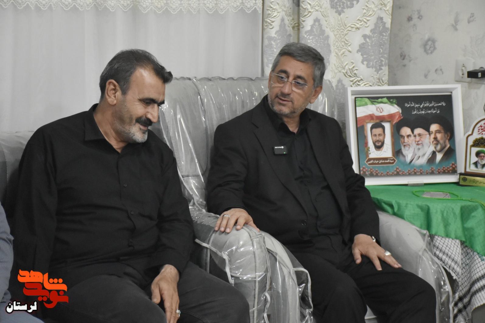 جانبازان نماد زنده ایستادگی هستند جانبازان نماد زنده ایستادگی هستند