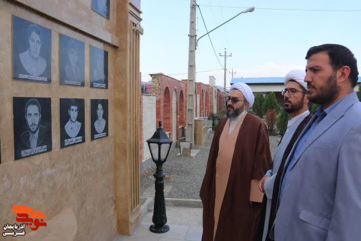 مدیرکل تبلیغات اسلامی استان به زیارت امامزادگان عشق رفت