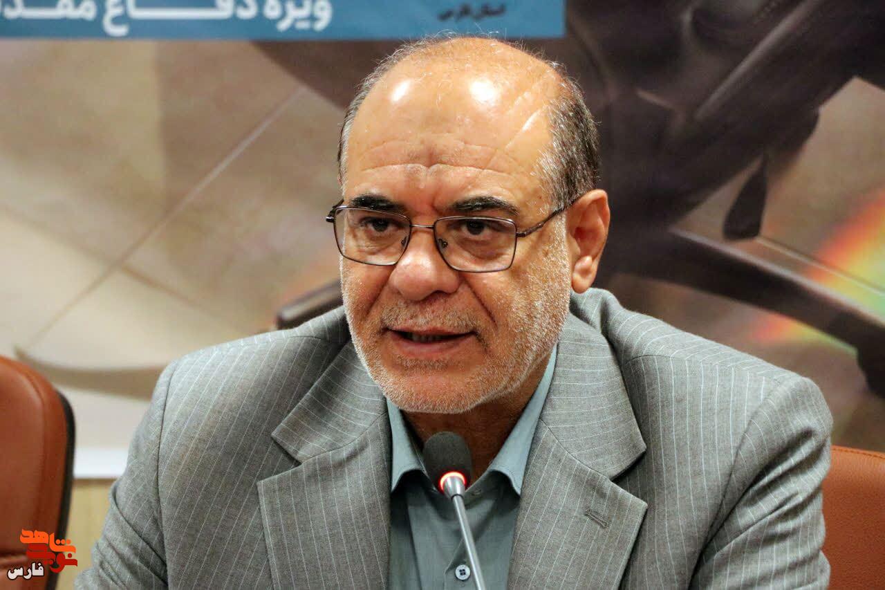 شهدا الگوی خدمت خالصانه به جامعه ایثارگری هستند شهدا الگوی خدمت خالصانه به جامعه ایثارگری هستند