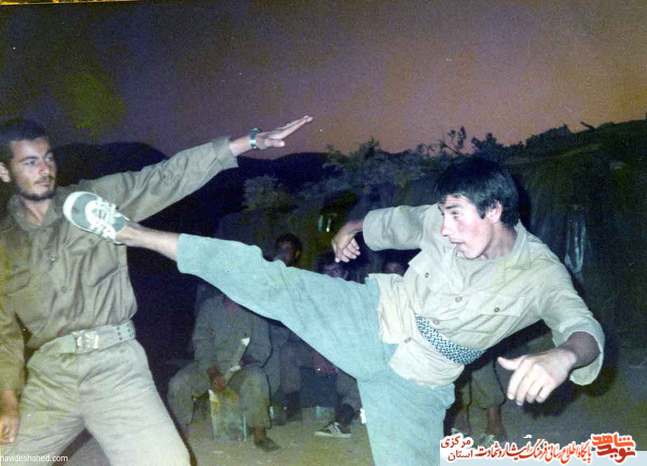 از راست : مرتضی داودآبادی - حمیدرضا ادینه