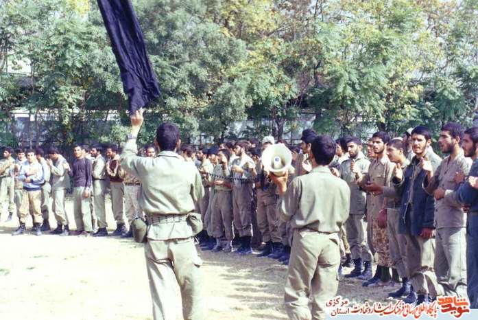عزاداری ماه محرم رزمندگان استان مرکزی - شهیدان تصویر: شهید عباس رحیمی - شهید علیرضا محمدی- شهید مصطفی امیدوار