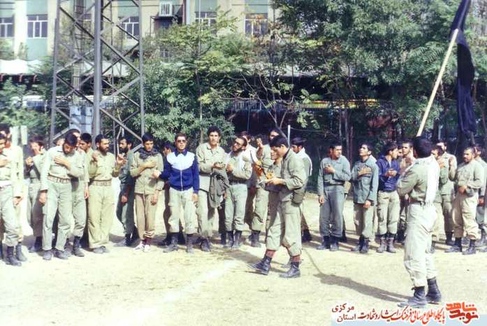 عزاداری ماه محرم رزمندگان استان مرکزی - شهیدان تصویر: شهید جعفر انصاری - شهید سید عباس سجادی - شهید علی نیک پور