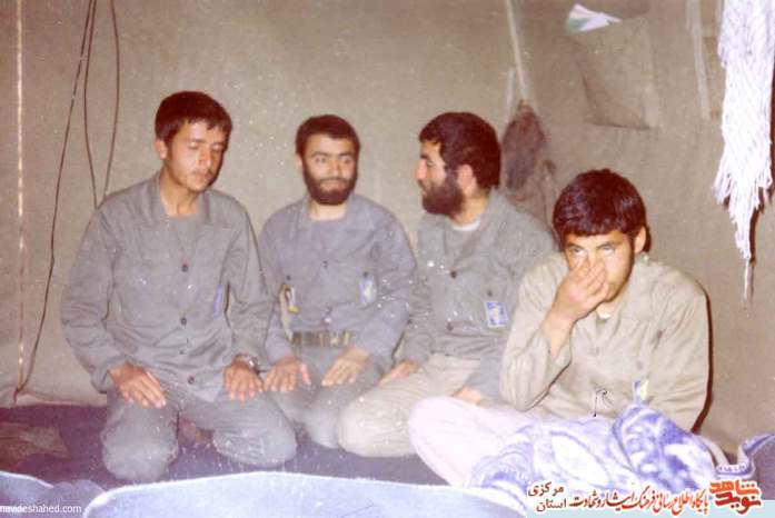 از چپ: صادق فرهادی - غلامرضا خدیمی- شهید ابوالفضل ده کهنه- زرگریان