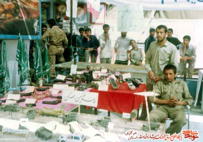 نفرنشسته : شهید محمود سلیم آبادی